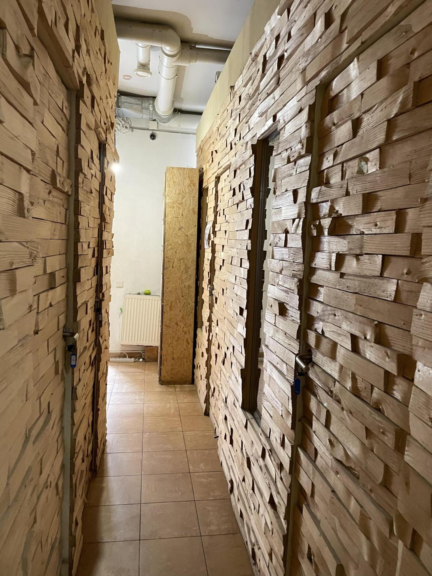 Antihostel Forrest Lviv Exteriör bild